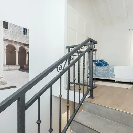 Santa Eufemia Villa *