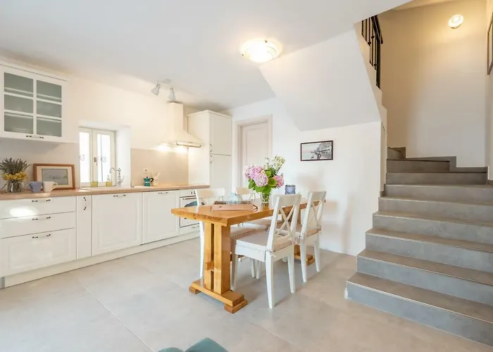 Vacation Santa Eufemia فيلة