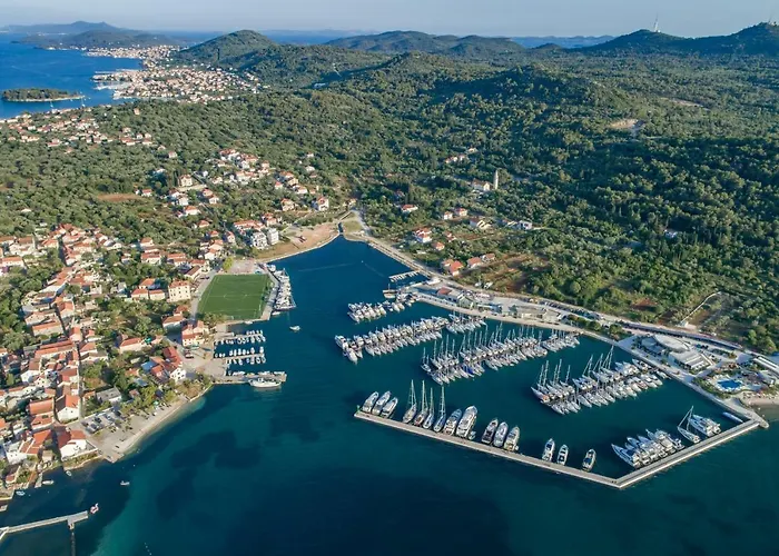 فيلة Vacation Santa Eufemia *